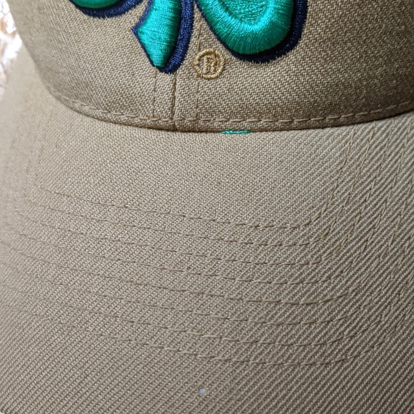 Notre Dame U Unisex Clover Cap - Picture 8 of 8